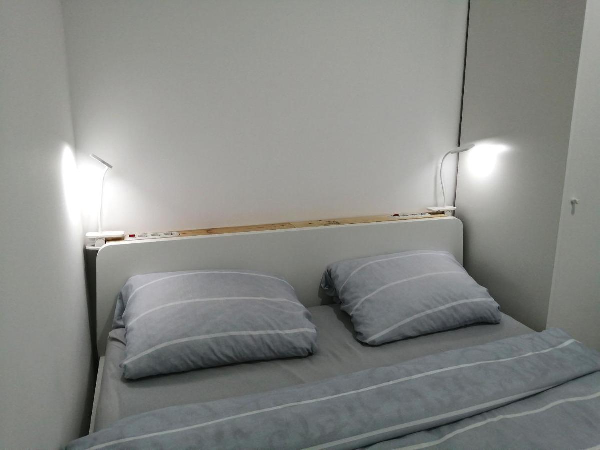 Nikas Apartman Donji Milanovac Exteriör bild