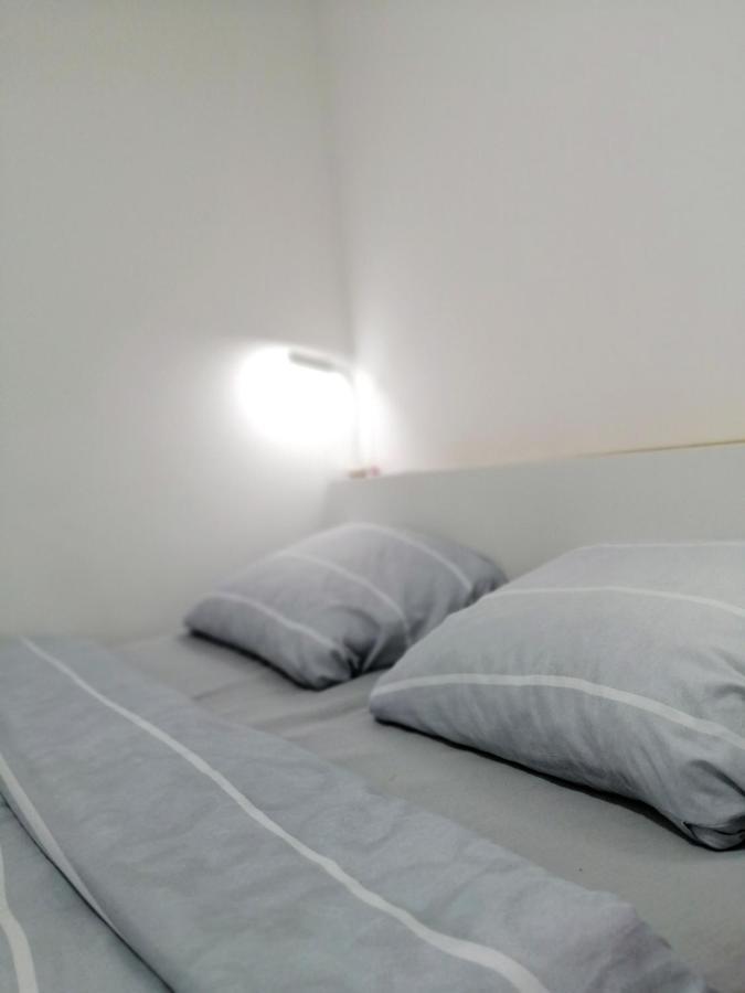 Nikas Apartman Donji Milanovac Exteriör bild